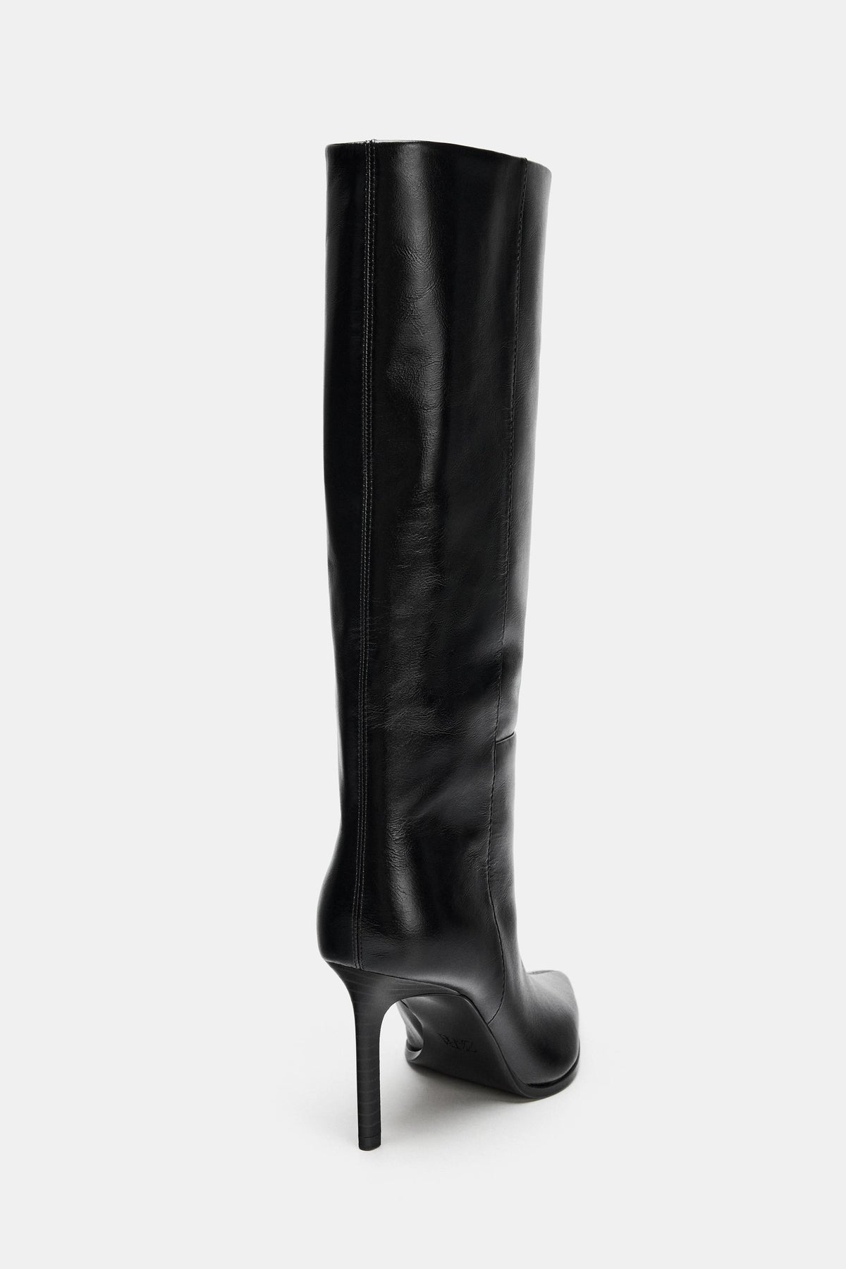 LEATHER HEELED BOOTS